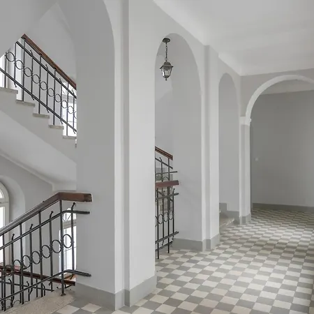 Spacious Filtry Near Pola Mokotowskie By Renters