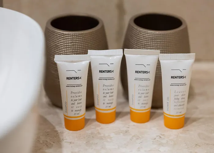 Apartment Spacious Filtry Near Pola Mokotowskie By Renters Warsaw