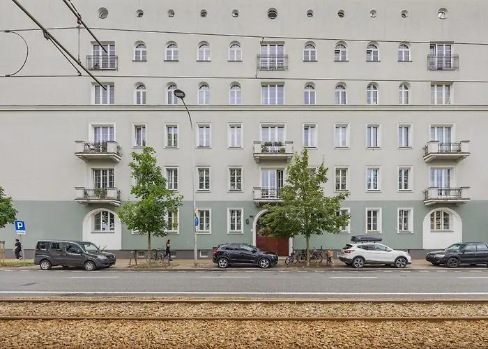 Spacious Filtry Near Pola Mokotowskie By Renters *