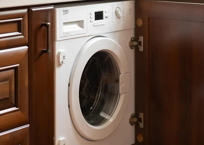 Apartment Spacious Filtry Near Pola Mokotowskie By Renters *