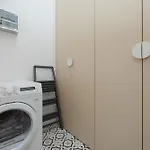 Spacious Filtry Near Pola Mokotowskie By Renters Lejlighed