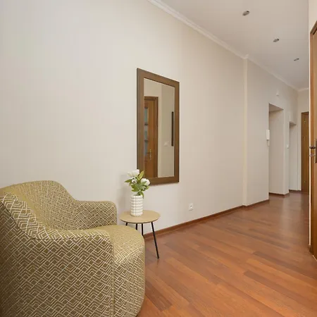Apartman Spacious Filtry Near Pola Mokotowskie By Renters Varsó