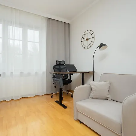 Apartman Spacious Filtry Near Pola Mokotowskie By Renters Varsó