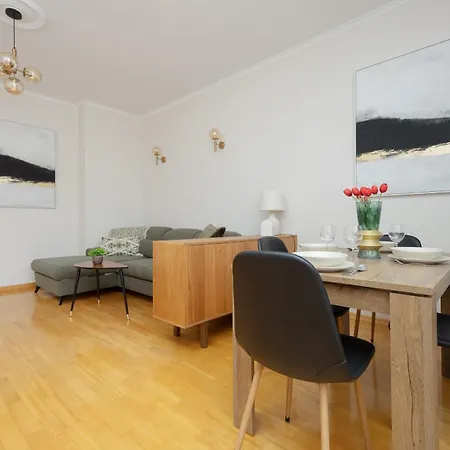 Apartman Spacious Filtry Near Pola Mokotowskie By Renters